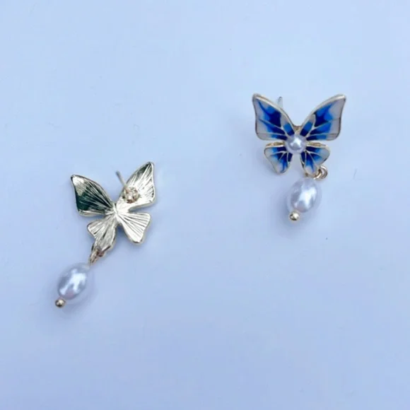 Butterfly dangle earrings A27 - Picture 3 of 4